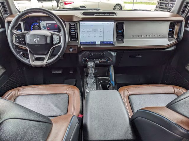 2022 Oxford White Ford Bronco Outer Banks 4X4 SUV