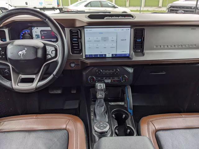 2022 Oxford White Ford Bronco Outer Banks 4X4 SUV