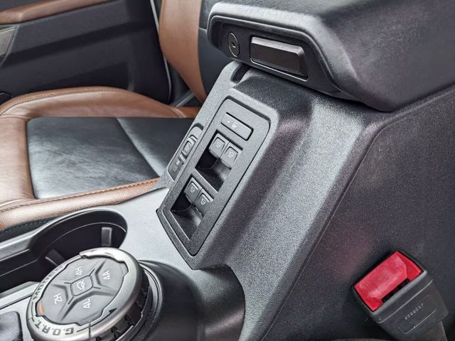 2022 Oxford White Ford Bronco Outer Banks 4X4 SUV