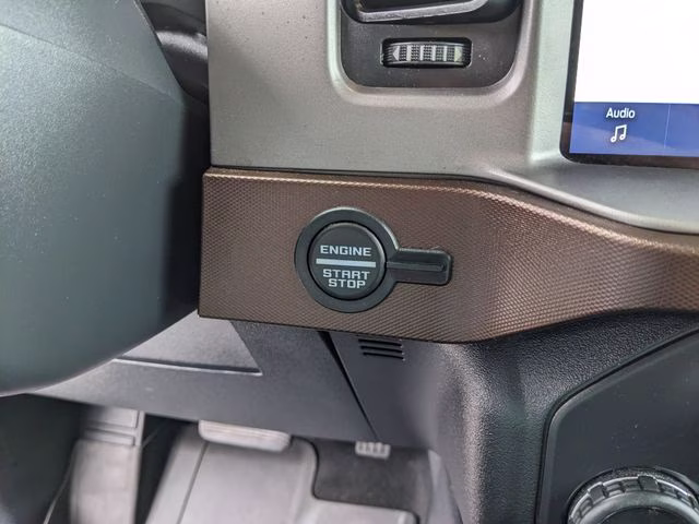 2022 Oxford White Ford Bronco Outer Banks 4X4 SUV