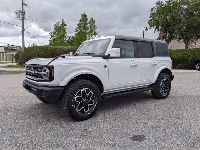 2022 Oxford White Ford Bronco Outer Banks 4X4 SUV