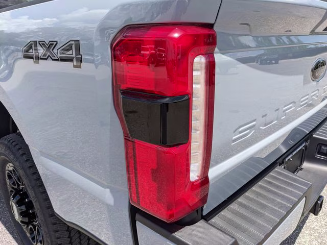2026 Glacier Gray Metallic Tri-Coat Ford Super Duty F-250 SRW Lariat 4X4 Truck
