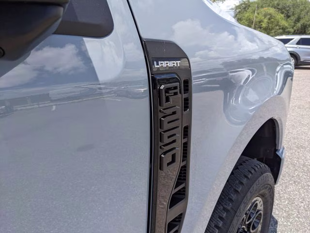 2026 Glacier Gray Metallic Tri-Coat Ford Super Duty F-250 SRW Lariat 4X4 Truck