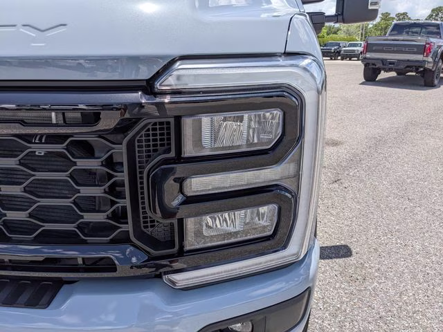 2026 Glacier Gray Metallic Tri-Coat Ford Super Duty F-250 SRW Lariat 4X4 Truck