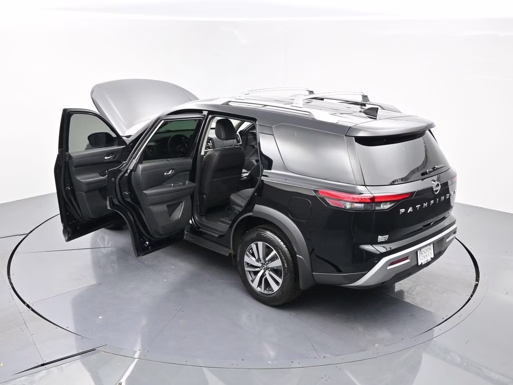 2024 Super Black Nissan Pathfinder SL FWD SUV