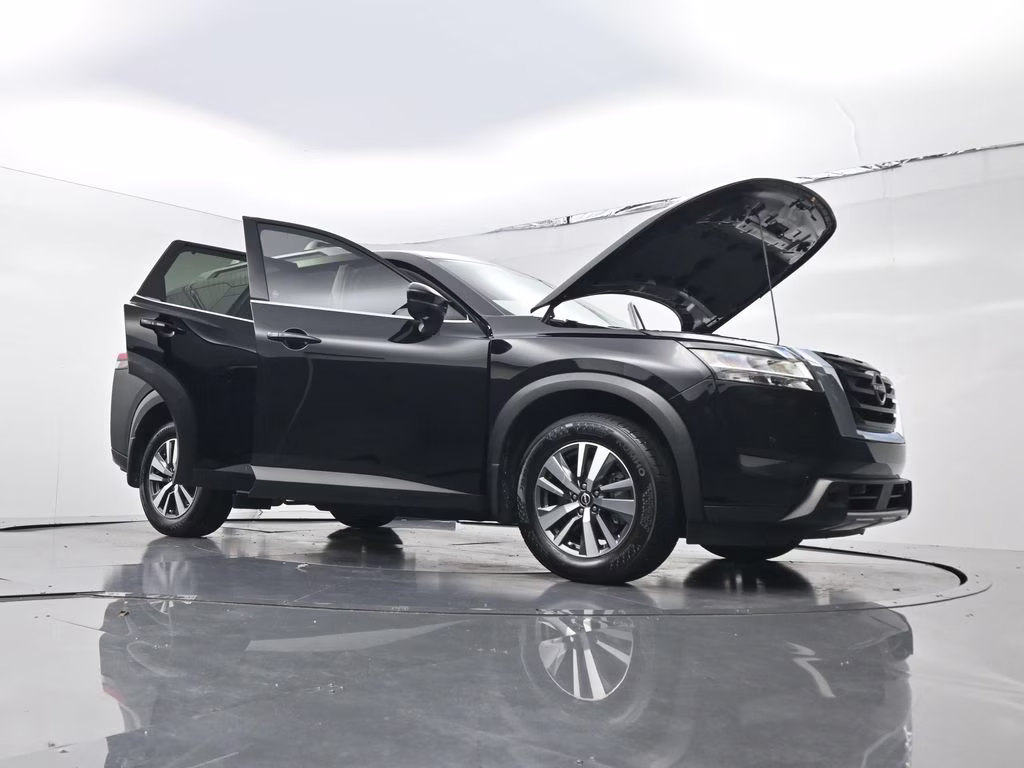 2024 Super Black Nissan Pathfinder SL FWD SUV