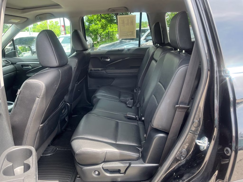 2022 Crystal Black Pearl Honda Pilot EX-L AWD SUV