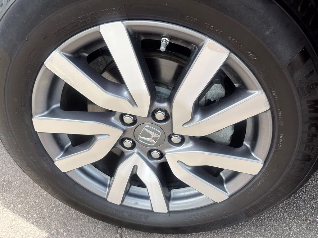 2022 Crystal Black Pearl Honda Pilot EX-L AWD SUV