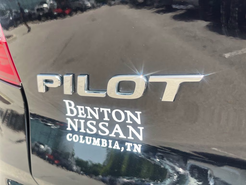 2022 Crystal Black Pearl Honda Pilot EX-L AWD SUV