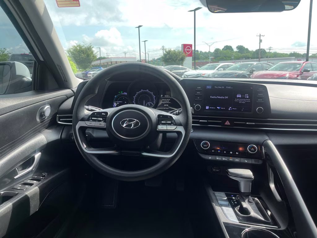 2022 Ceramic White Hyundai Elantra Hybrid Blue FWD Sedan