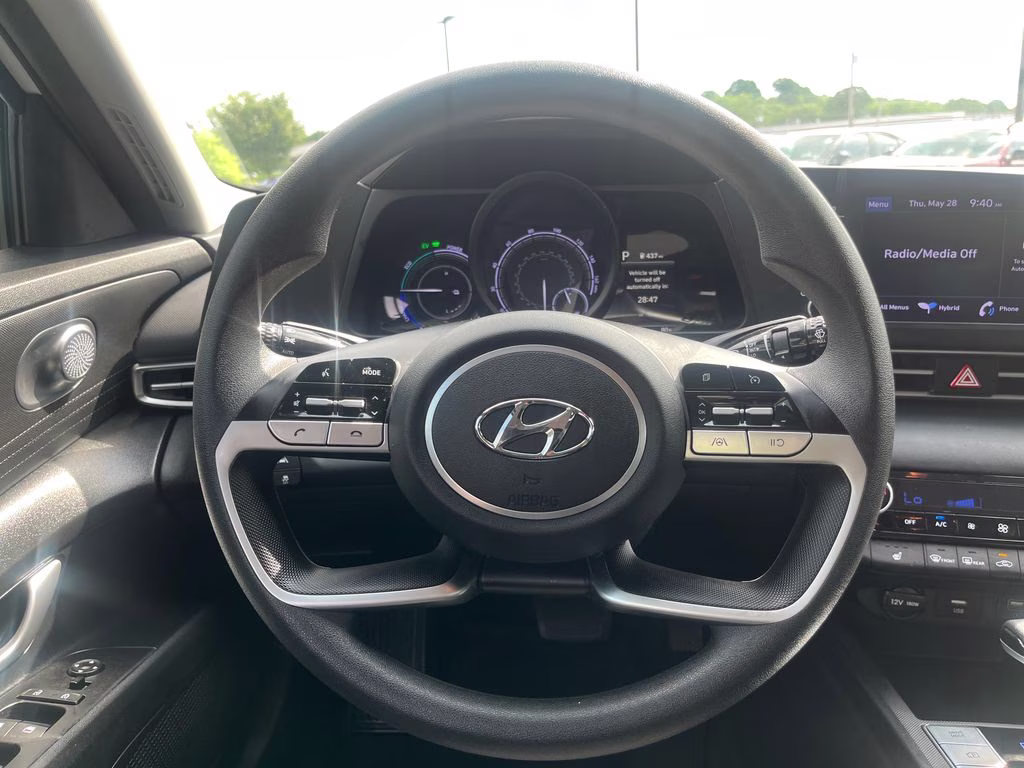 2022 Ceramic White Hyundai Elantra Hybrid Blue FWD Sedan