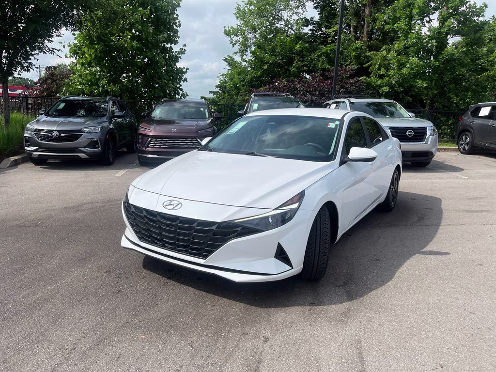 2022 Ceramic White Hyundai Elantra Hybrid Blue FWD Sedan