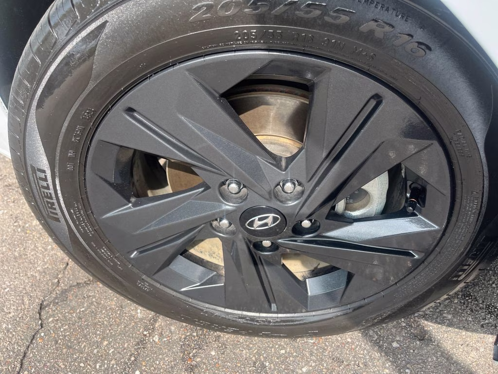 2022 Ceramic White Hyundai Elantra Hybrid Blue FWD Sedan