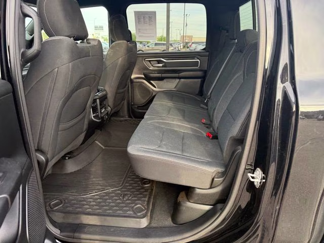 2021 Diamond Black Crystal Pearlcoat Ram 1500 Big Horn/Lone Star 4X4 Truck