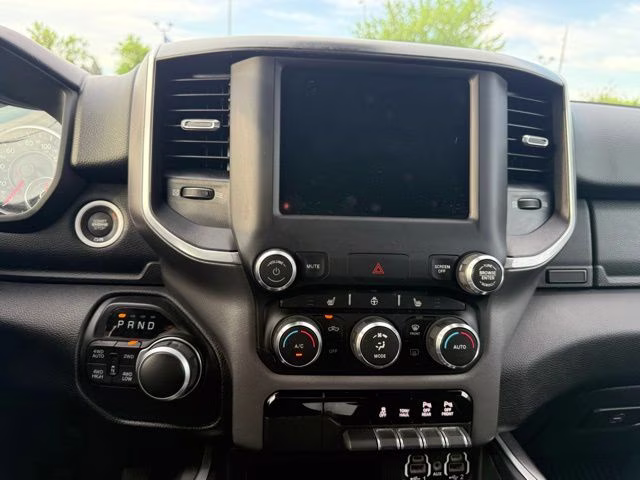 2021 Diamond Black Crystal Pearlcoat Ram 1500 Big Horn/Lone Star 4X4 Truck