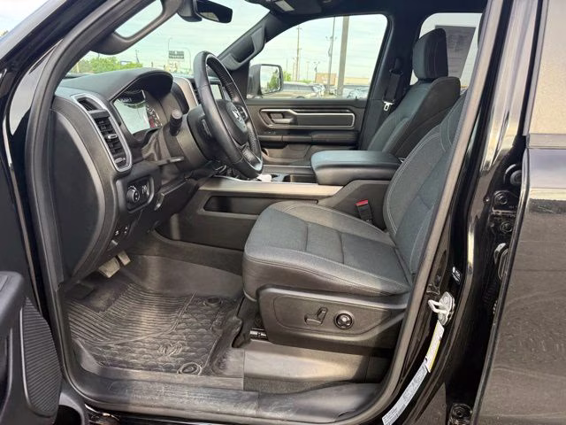 2021 Diamond Black Crystal Pearlcoat Ram 1500 Big Horn/Lone Star 4X4 Truck