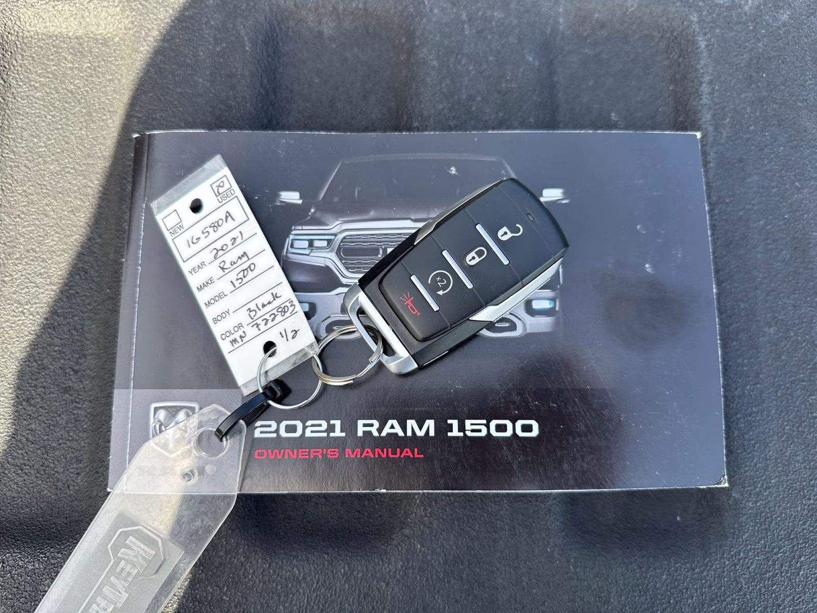 2021 Diamond Black Crystal Pearlcoat Ram 1500 Big Horn/Lone Star 4X4 Truck