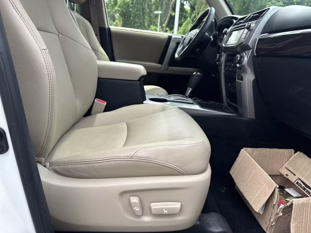 2019 Blizzard Pearl Toyota 4Runner SR5 2WD RWD SUV