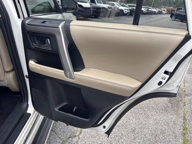 2019 Blizzard Pearl Toyota 4Runner SR5 2WD RWD SUV