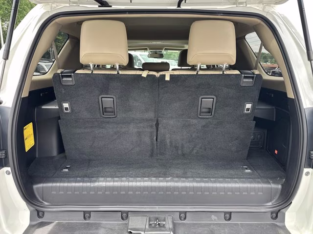 2019 Blizzard Pearl Toyota 4Runner SR5 2WD RWD SUV