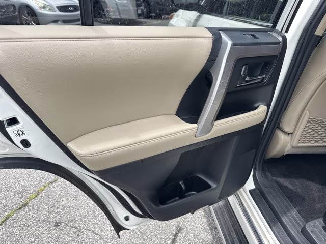 2019 Blizzard Pearl Toyota 4Runner SR5 2WD RWD SUV