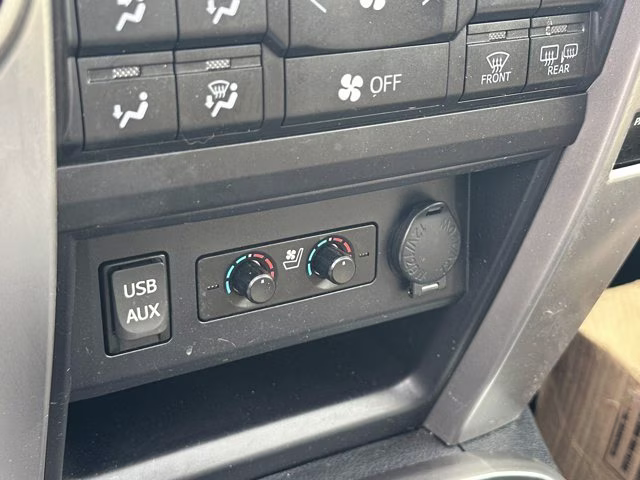 2019 Blizzard Pearl Toyota 4Runner SR5 2WD RWD SUV