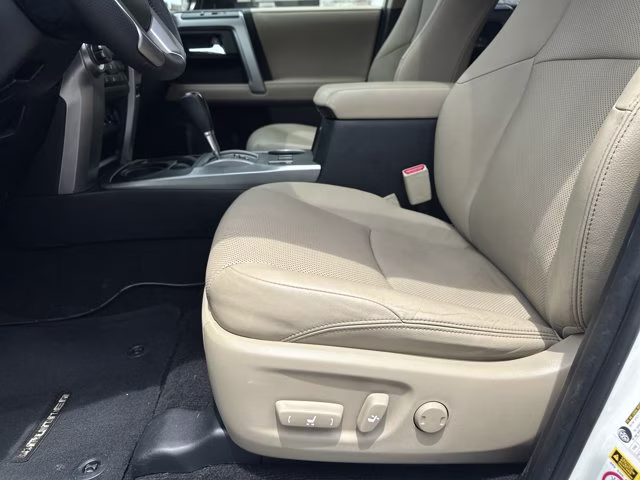 2019 Blizzard Pearl Toyota 4Runner SR5 2WD RWD SUV