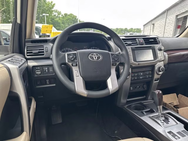 2019 Blizzard Pearl Toyota 4Runner SR5 2WD RWD SUV