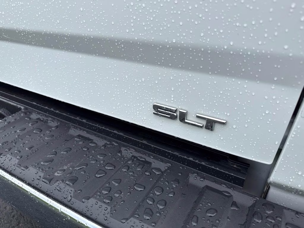 2018 Summit White GMC Sierra 1500 SLT 4X4 Truck