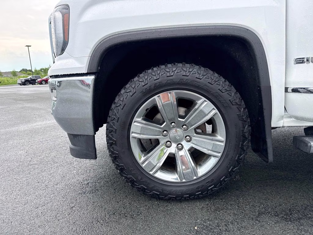 2018 Summit White GMC Sierra 1500 SLT 4X4 Truck