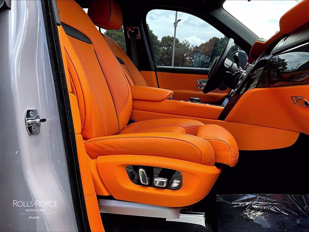 2023 Tempest Gray Rolls-Royce Cullinan Black Badge AWD SUV