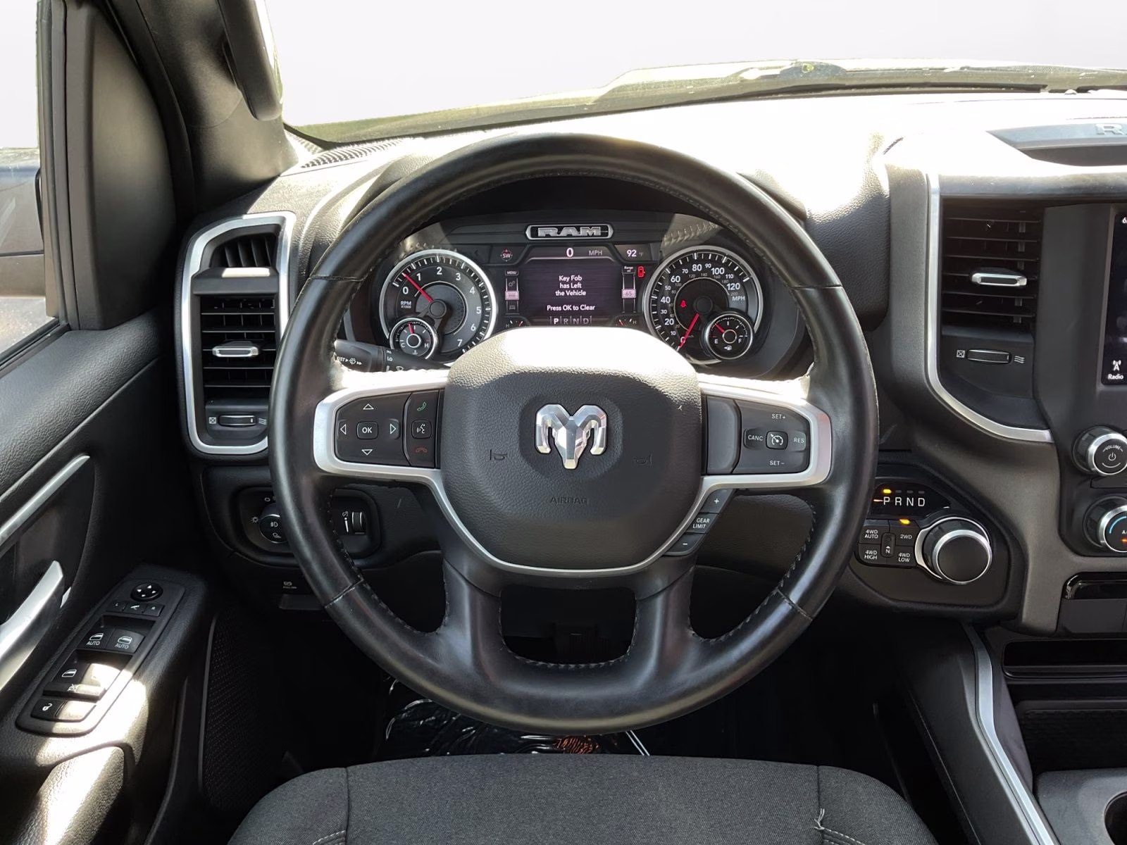 2021 Diamond Black Crystal Pearlcoat Ram 1500 Big Horn/Lone Star 4X4 Truck