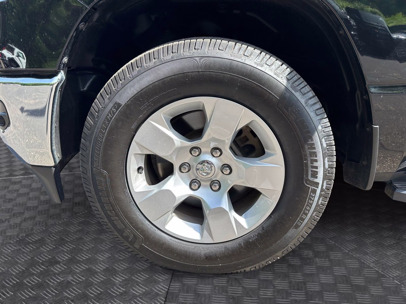 2021 Diamond Black Crystal Pearlcoat Ram 1500 Big Horn/Lone Star 4X4 Truck