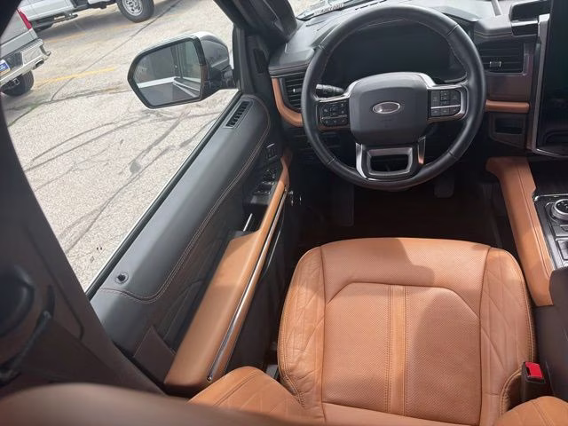 2022 Dark Matter Metallic Ford Expedition Max Platinum 4X4 SUV