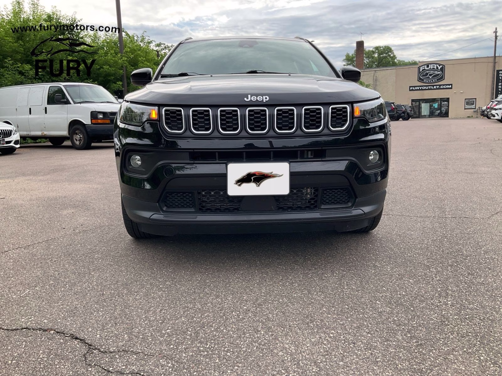 2024 Diamond Black Crystal Pearlcoat Jeep Compass Latitude Lux 4X4 SUV
