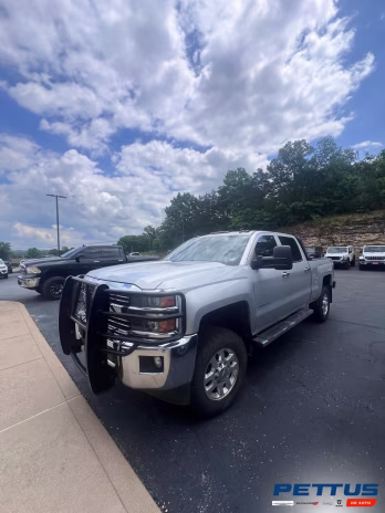 2015 SILVER Chevrolet Silverado 2500HD LT 4X4 Truck