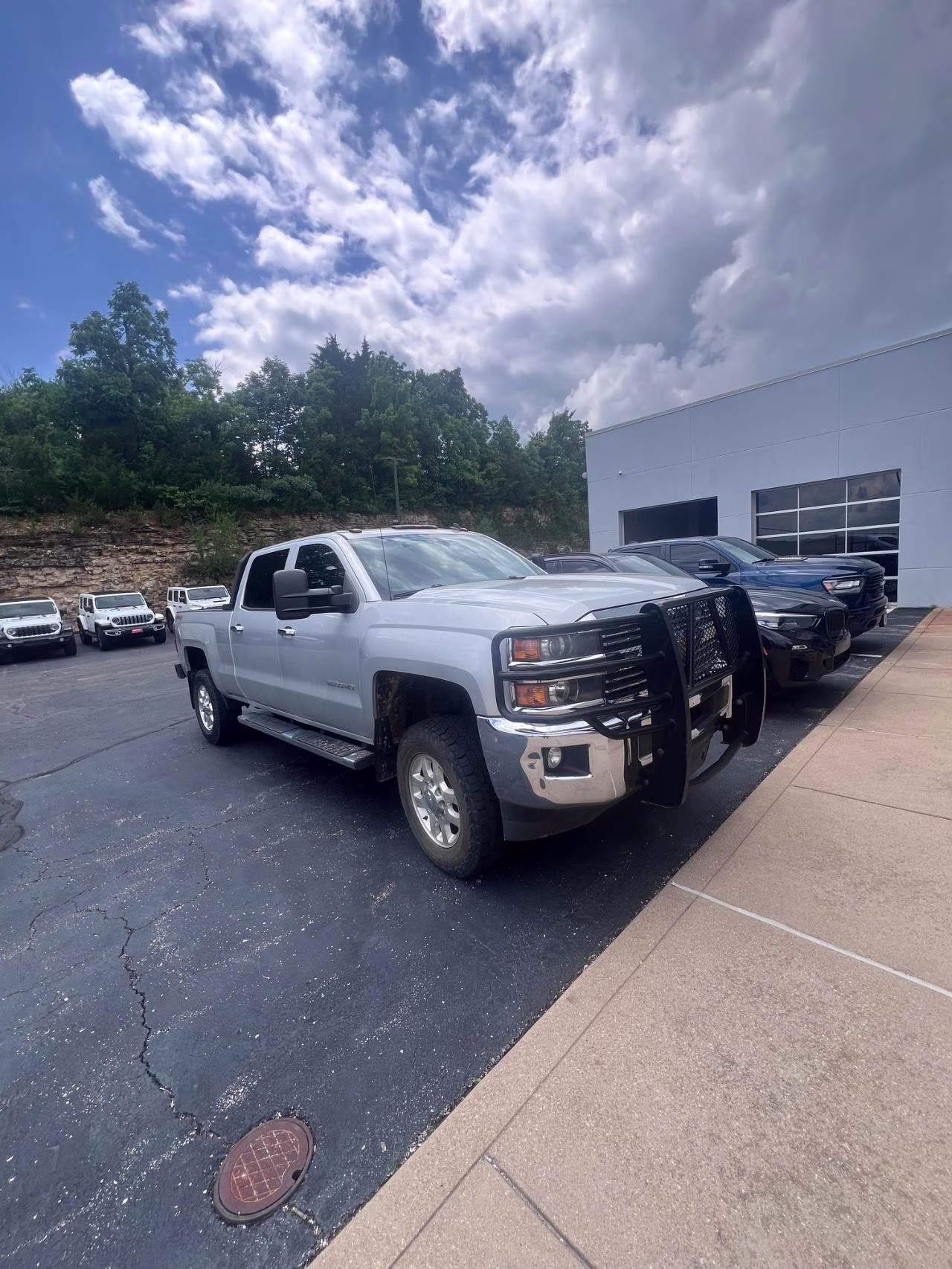 2015 SILVER Chevrolet Silverado 2500HD LT 4X4 Truck