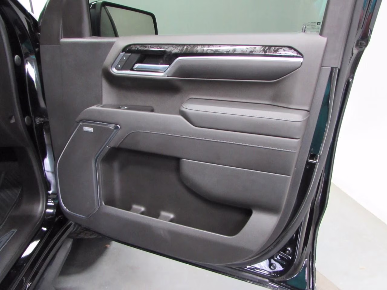 2022 Black Chevrolet Silverado 1500 RST 4X4 Truck