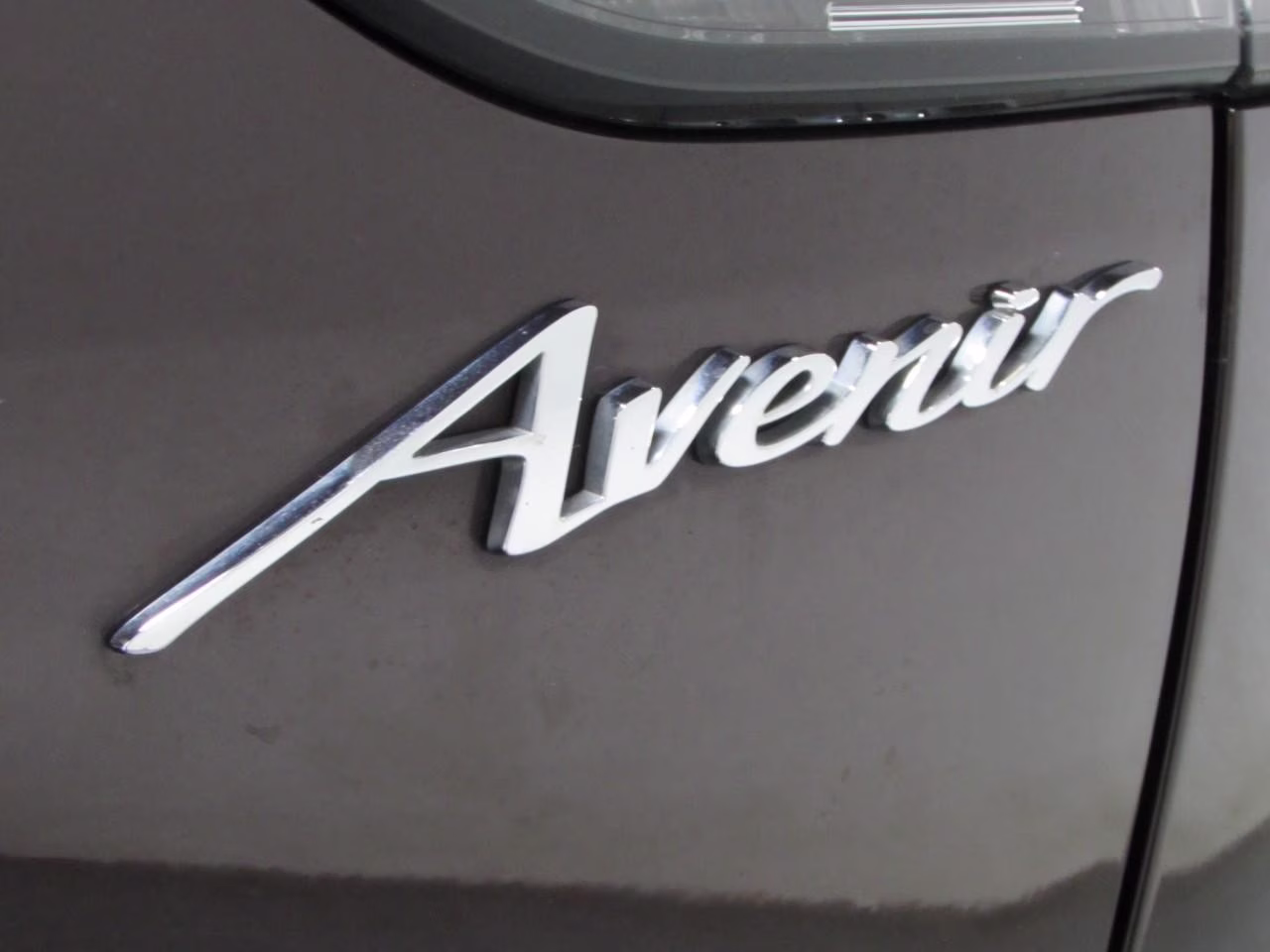 2021 Rich Garnet Metallic Buick Envision Avenir AWD SUV