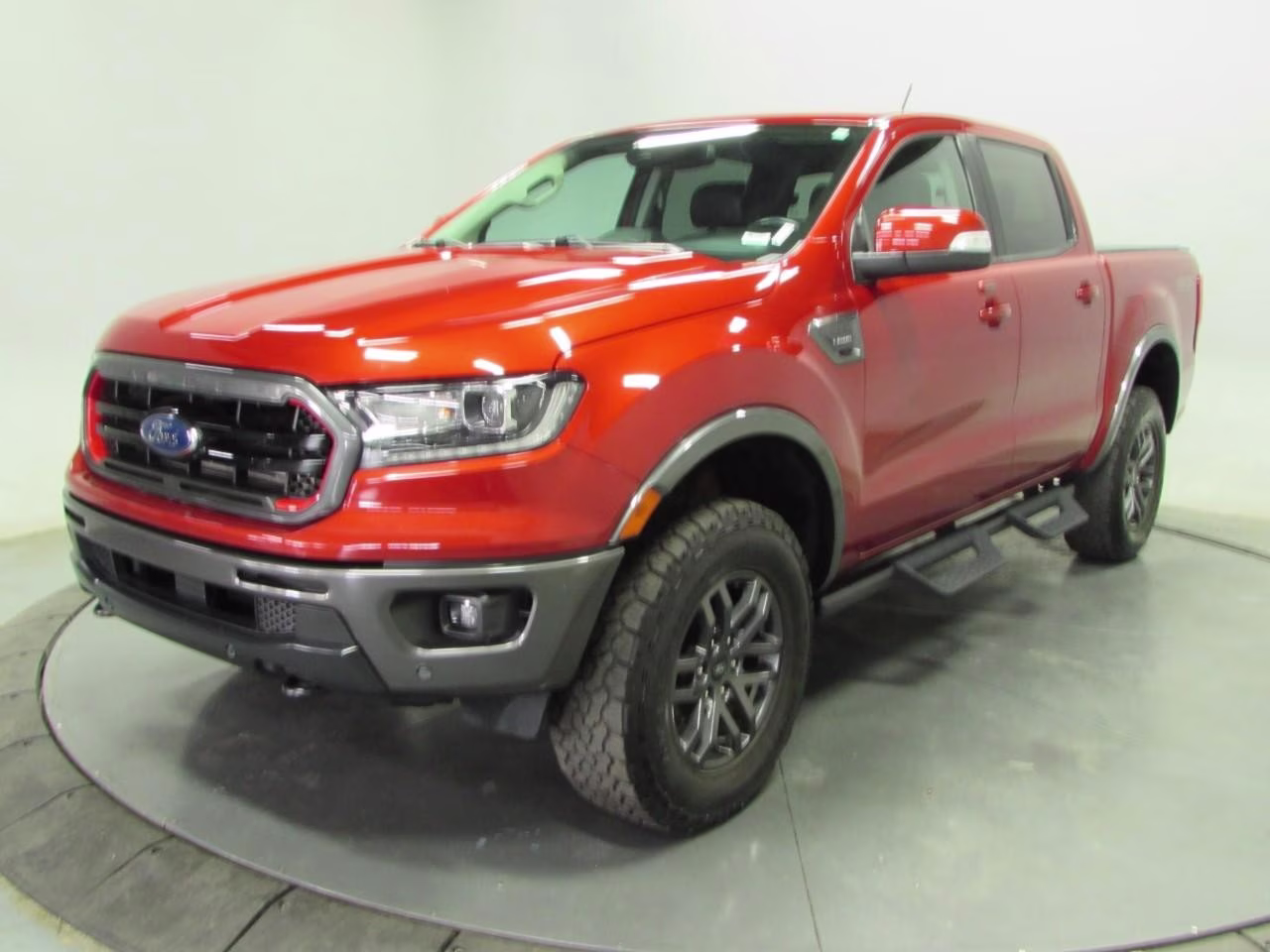 2022 Hot Pepper Red Metallic Tinted Clearcoat Ford Ranger Lariat 4X4 Truck
