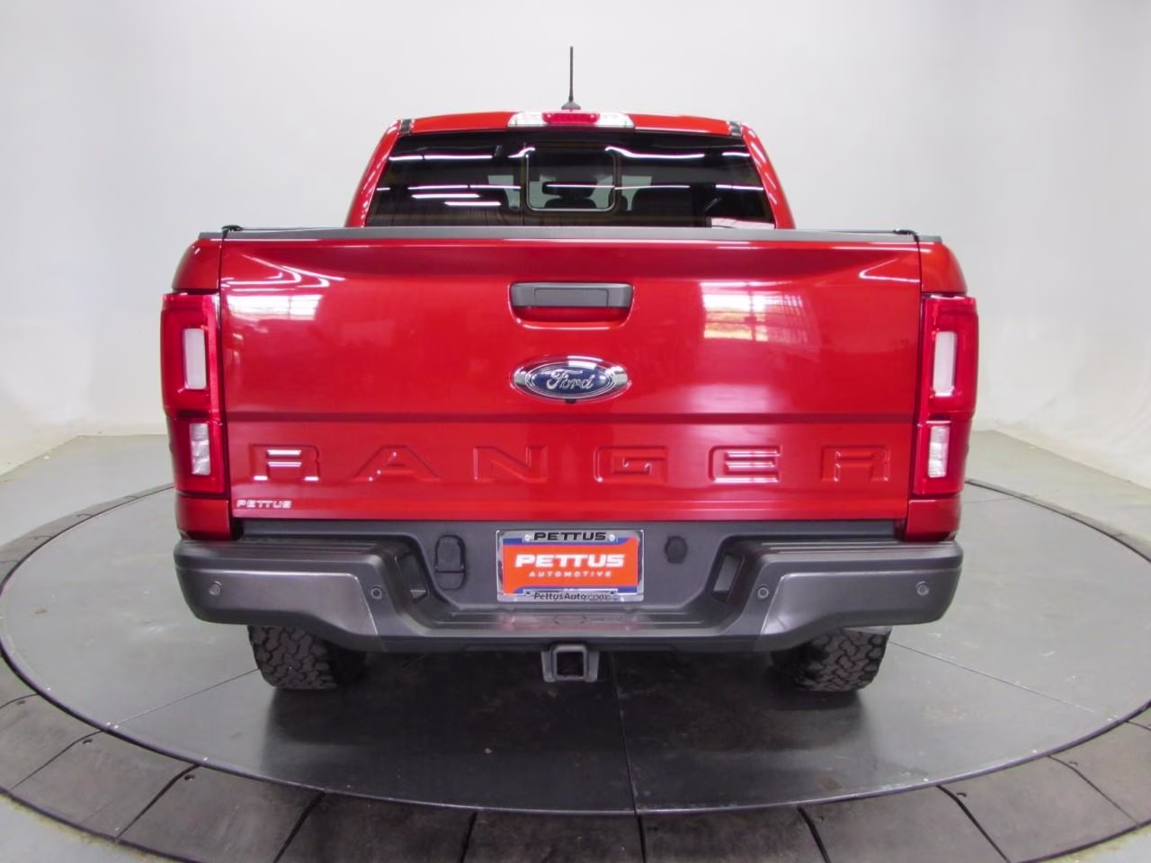 2022 Hot Pepper Red Metallic Tinted Clearcoat Ford Ranger Lariat 4X4 Truck