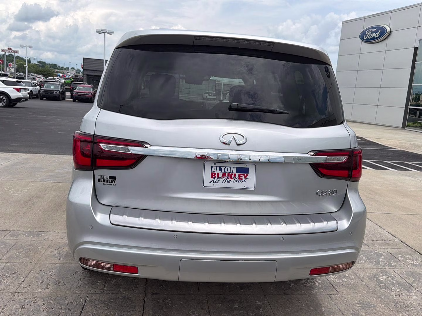 2021 Liquid Platinum INFINITI QX80 LUXE 4X4 SUV