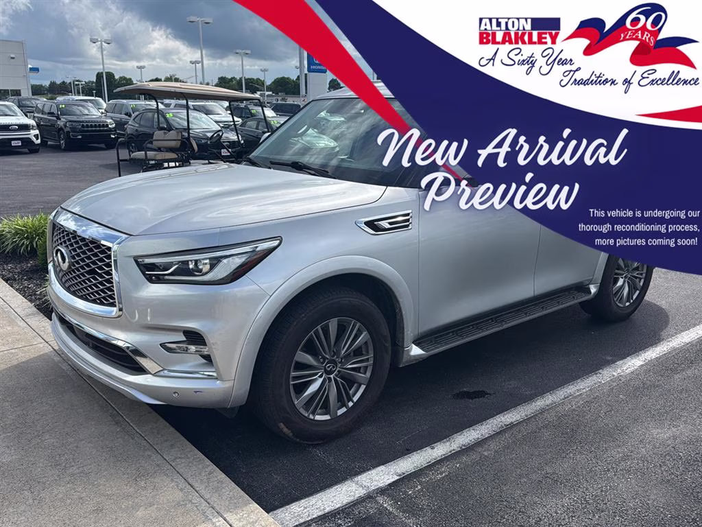 2021 INFINITI QX80's photo