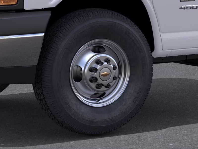2026 Summit White Chevrolet Express Cutaway 3500 1WT RWD Long Wheelbase