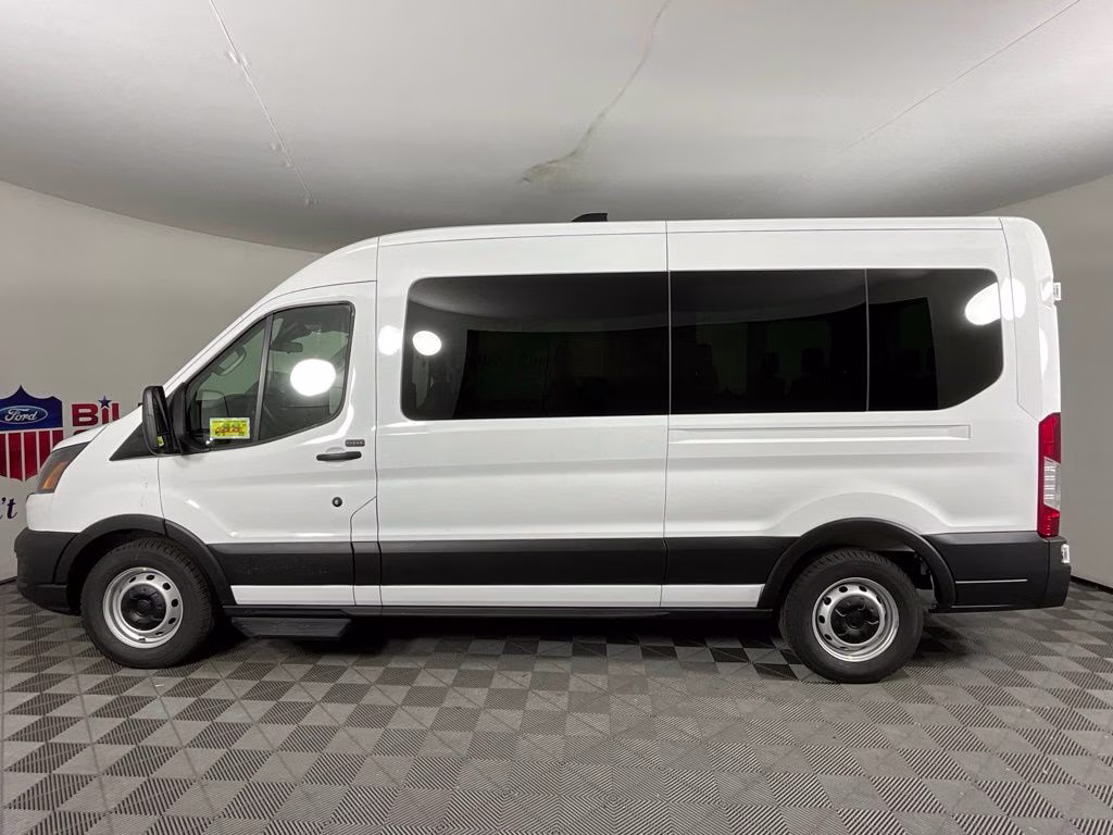 2026 Oxford White Ford Transit-350 XL RWD Crossover