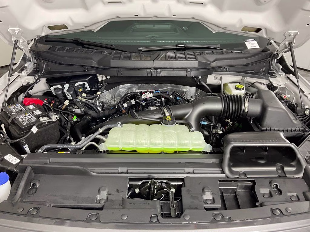 2026 Avalanche Ford F-150 STX 4X4 Truck