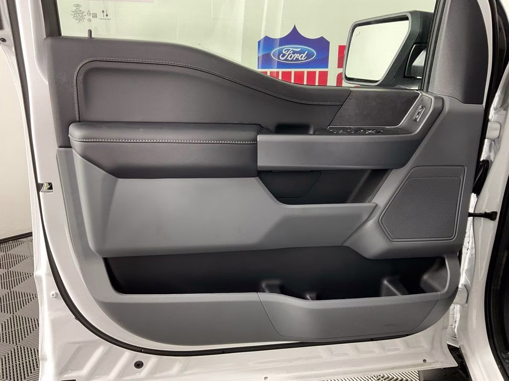2026 Oxford White Ford F-150 XLT RWD Truck