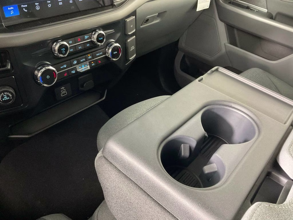 2026 Oxford White Ford F-150 XLT RWD Truck