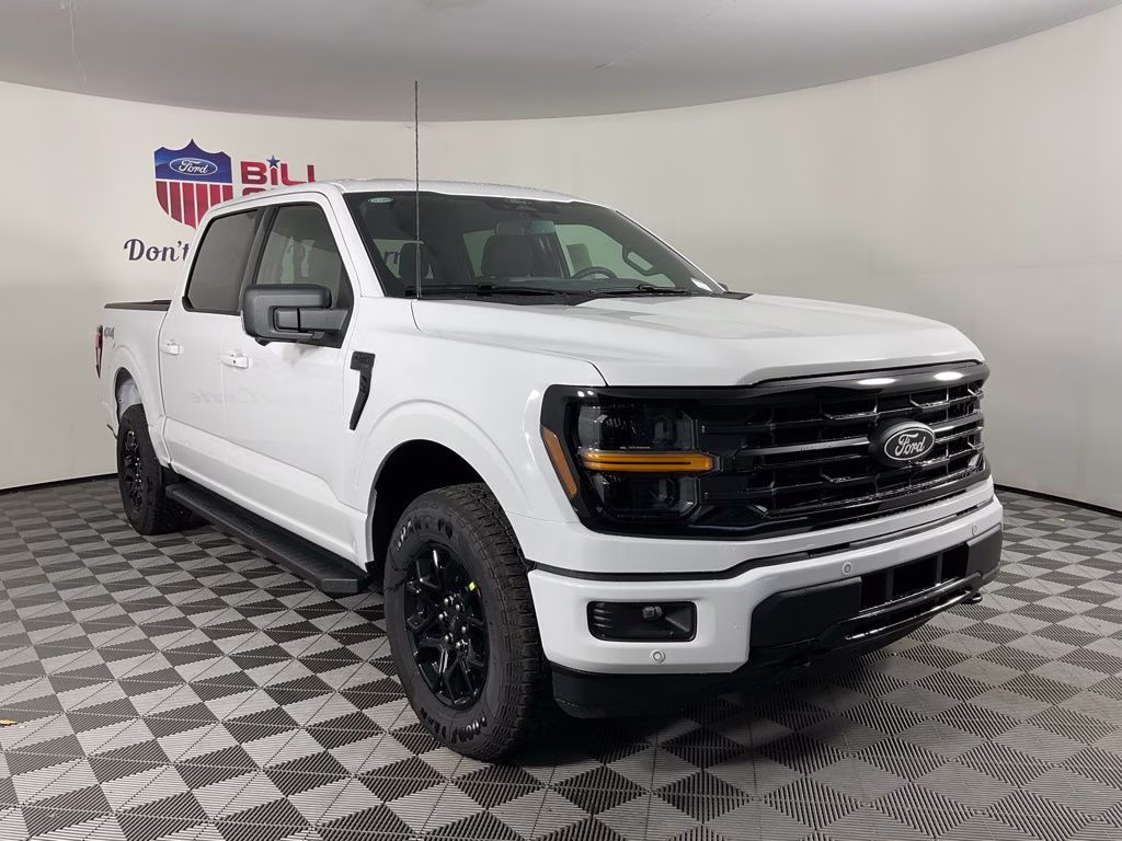 2026 Oxford White Ford F-150 XLT 4X4 Truck