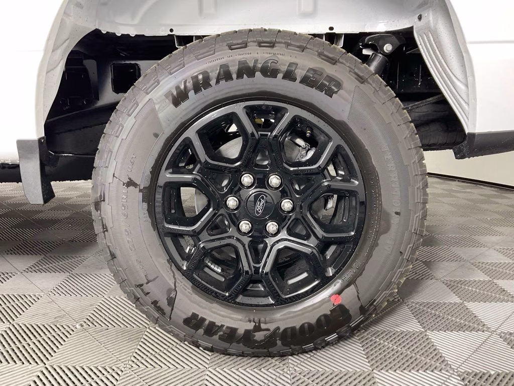 2026 Oxford White Ford F-150 XLT 4X4 Truck